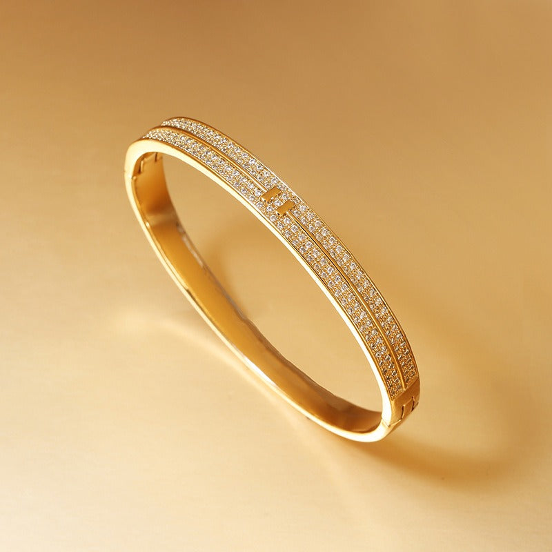 Hot selling copper micro inlaid jewelry supply, plated with real gold and zirconium inlaid bracelets, simple and personalized